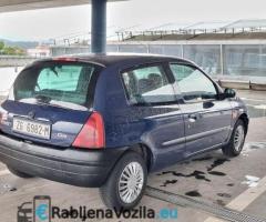 700€ - Renault Clio 1.2i - reg 9/2023 - 160.000km