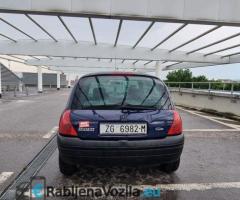 700€ - Renault Clio 1.2i - reg 9/2023 - 160.000km - 4