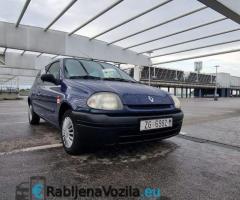 700€ - Renault Clio 1.2i - reg 9/2023 - 160.000km - 7