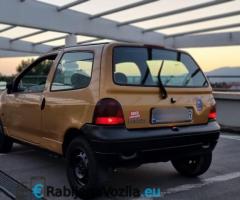 699€ - Renault Twingo 1.2 // reg 3/2024 // 158.000km